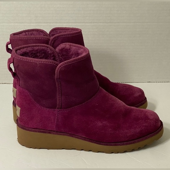 UGG Ankle Boots in Magenta and Gray - Picture 4 of 7